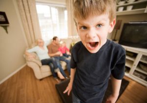 روش‌های حل مشکل داد زدن در کودکان